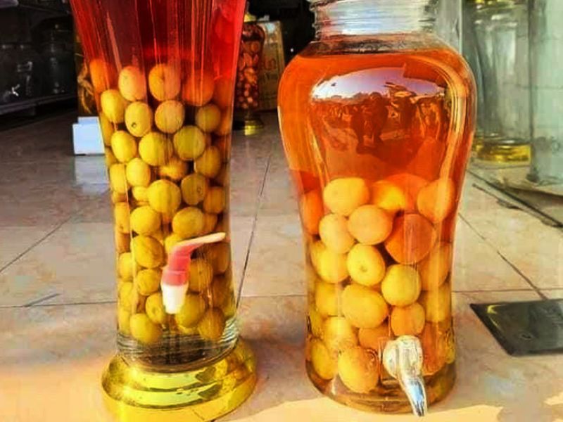 Cách ngâm rượu mơ truyền thống và rượu mơ Tây Bắc có gì khác nhau?